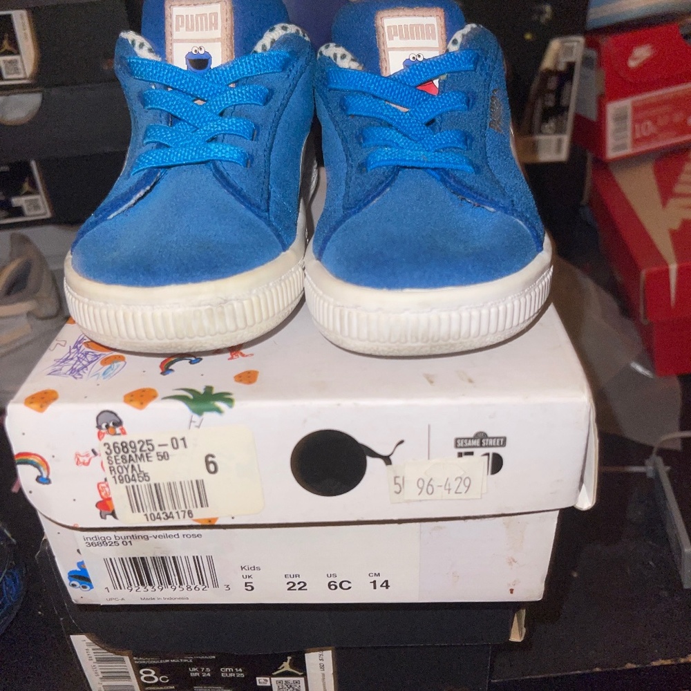 Boys Sesame x Puma Cookie Monster Sz 6c
